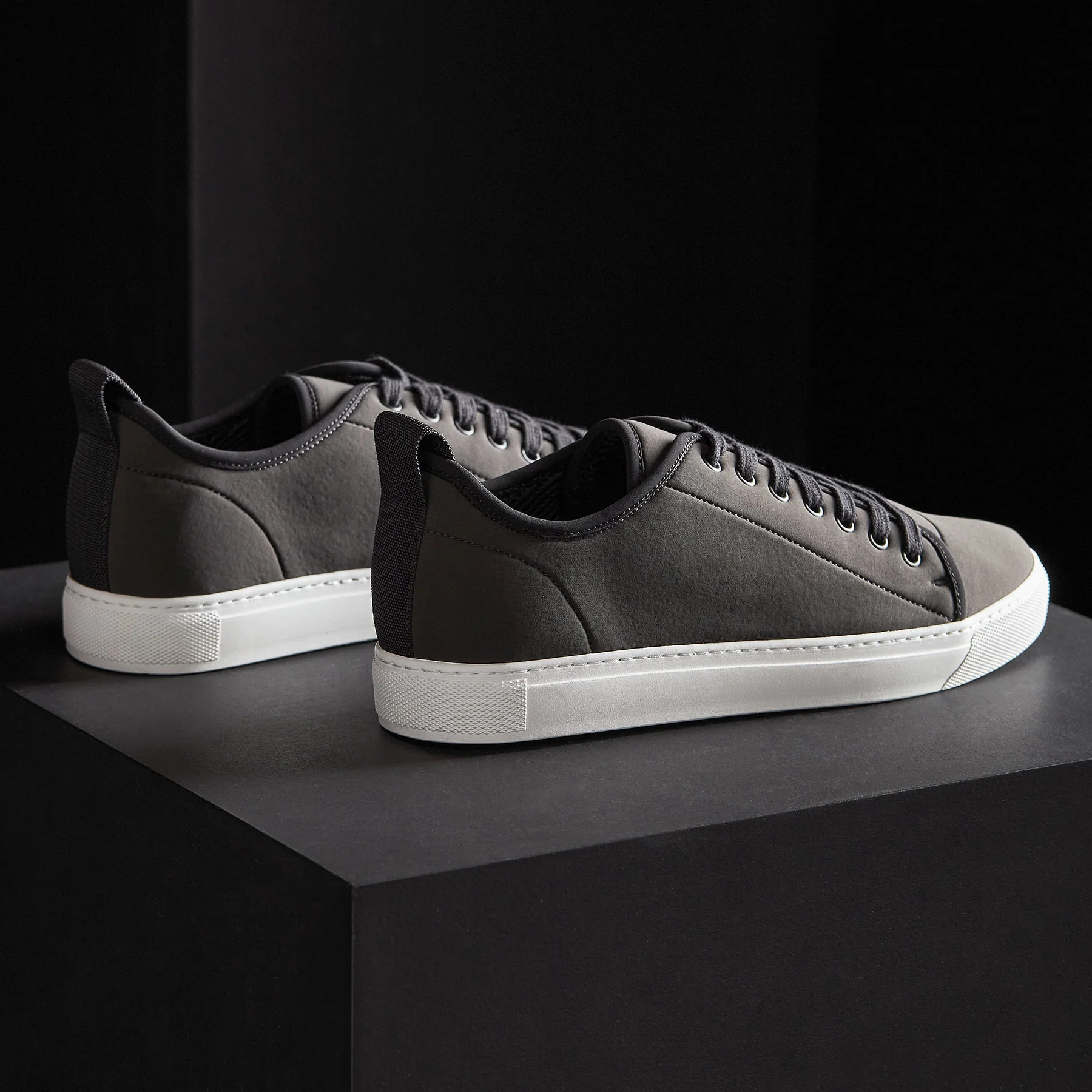 Men's Carbon Low - Carbon Grey - Image 4