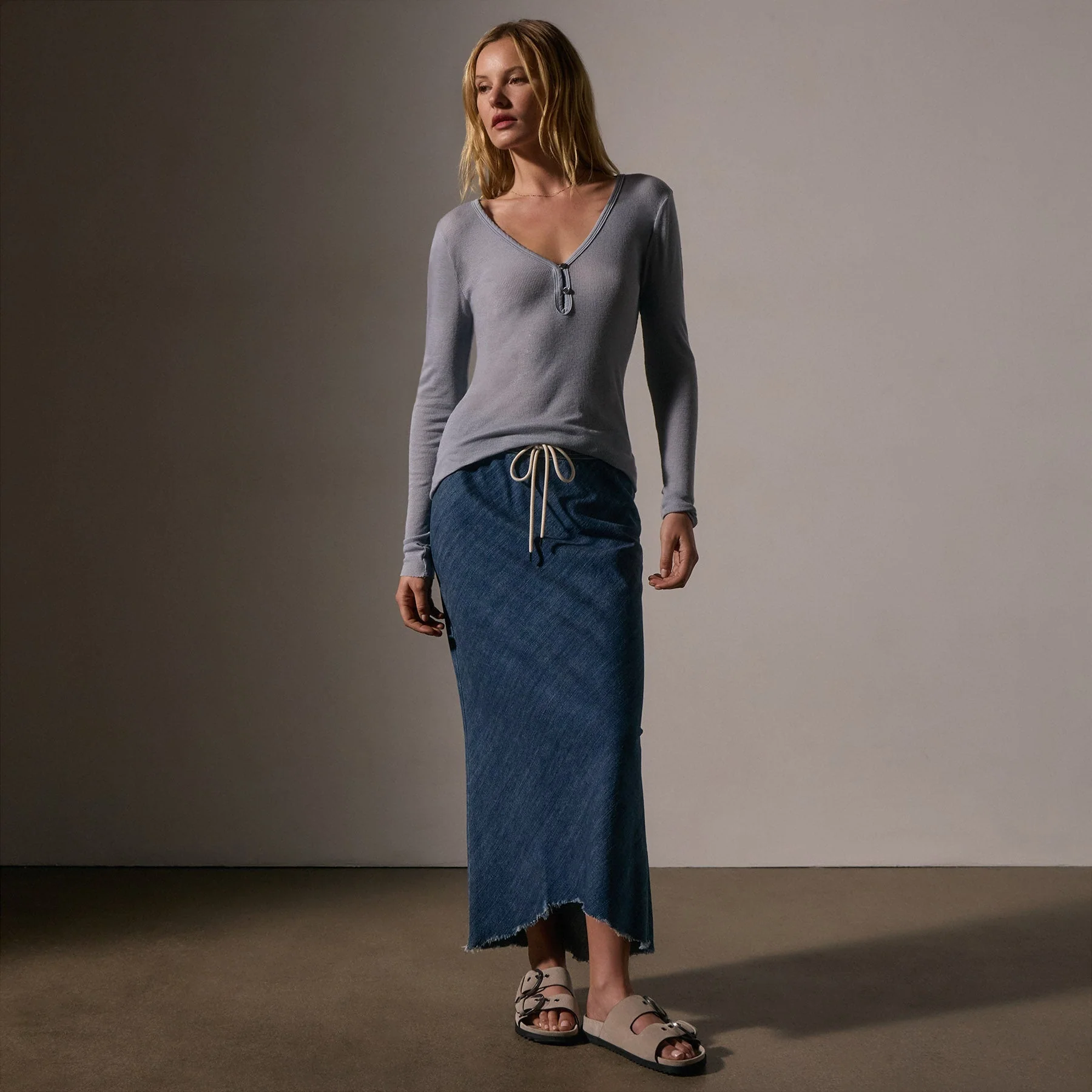 Cotton Cashmere Blend Ribbed Henley - Grey Sky - Image 3