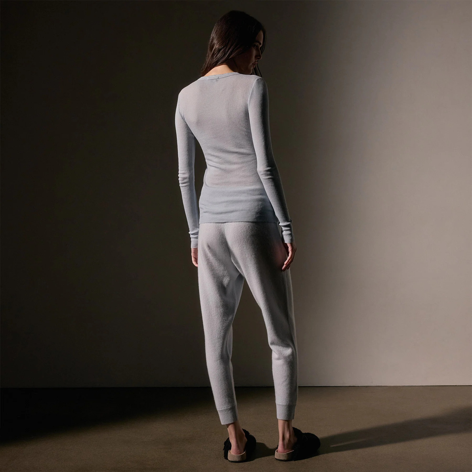 Cotton Cashmere Blend Ribbed Long Sleeve Crew - Grey Glacier - Image 4