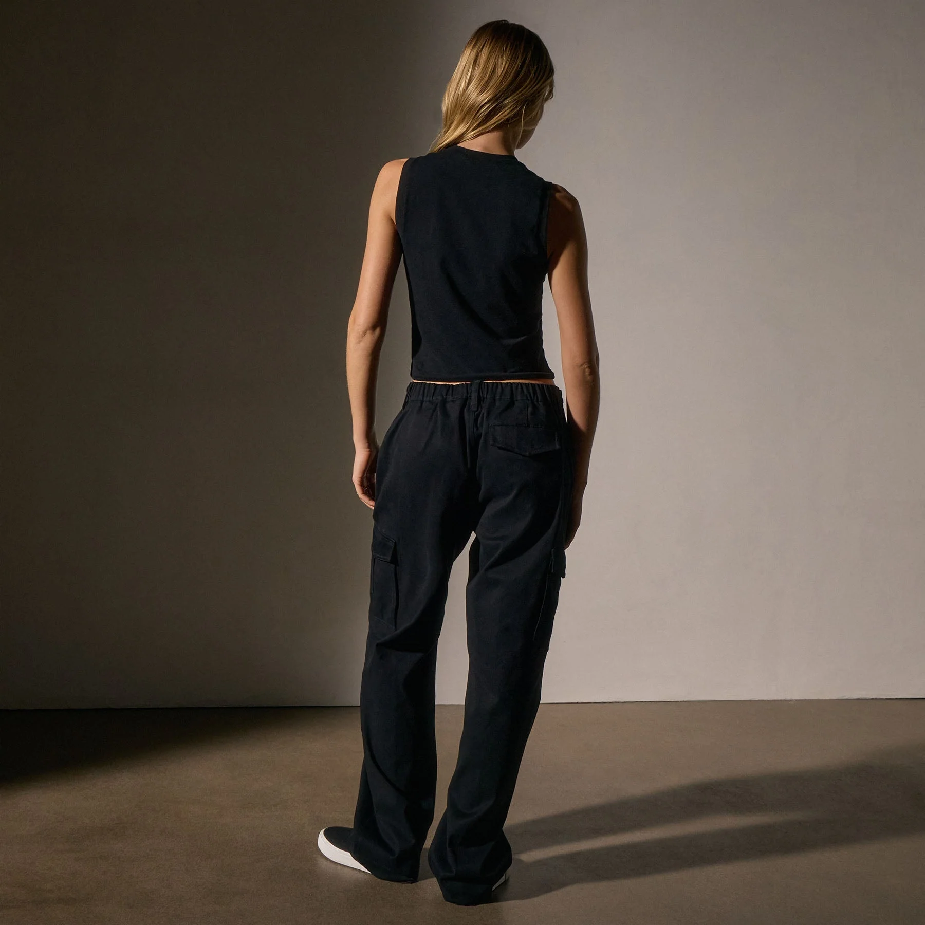 Cropped Shell Top - Black - Image 4