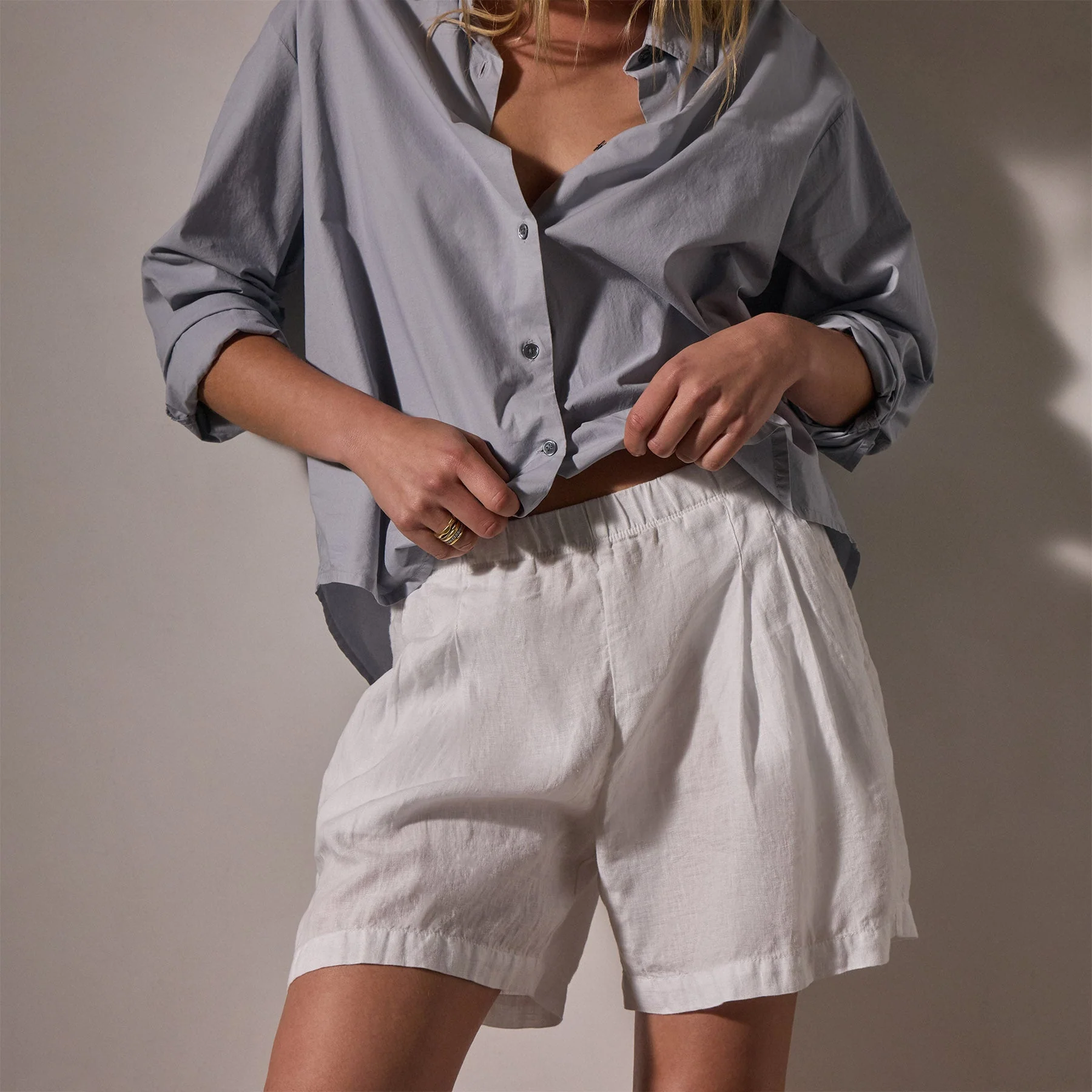 Lightweight Linen Pleated Short - White - Image 2