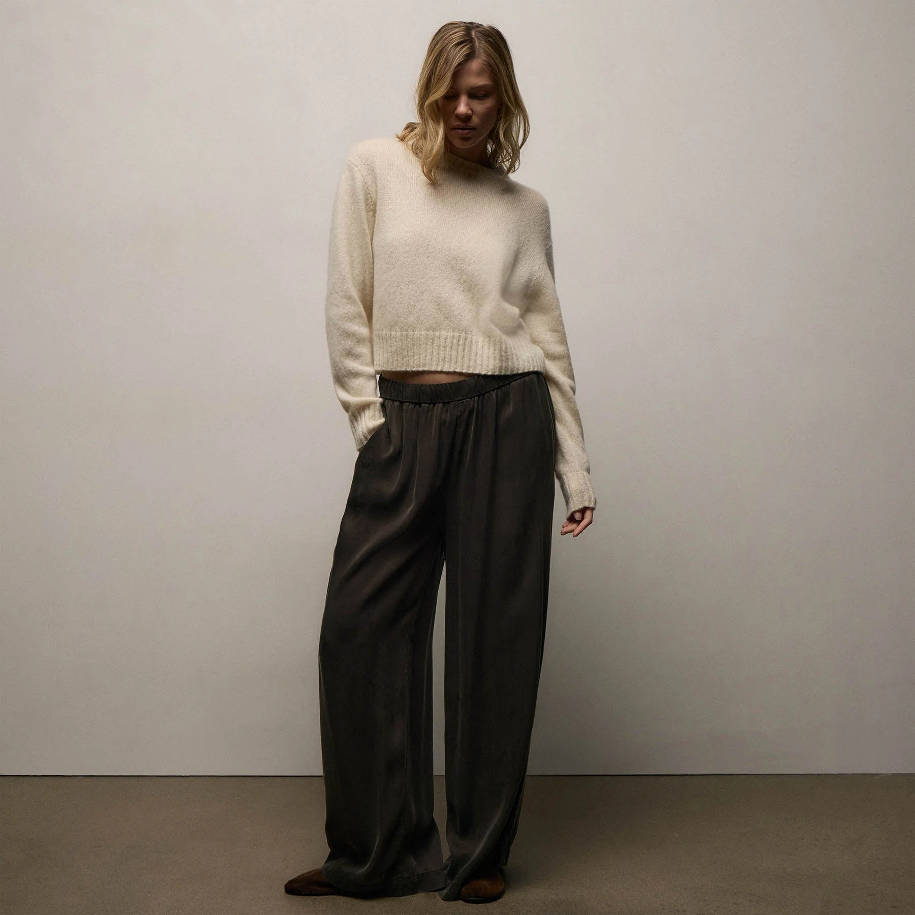 Lightweight Textured Cashmere Crew - Ivory - Image 5