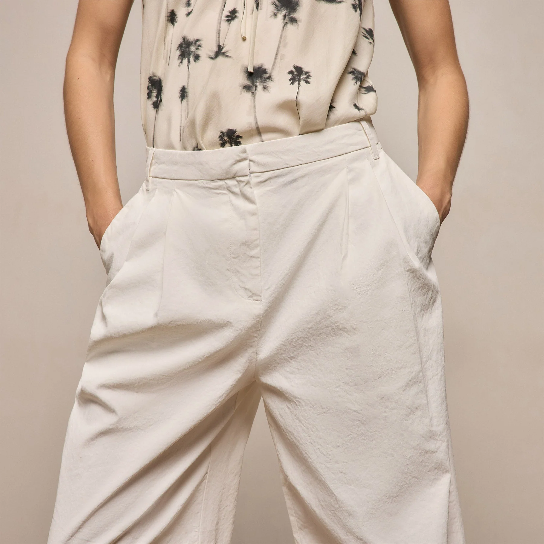 Linen Cotton Pleated Trouser - Off White - Image 4