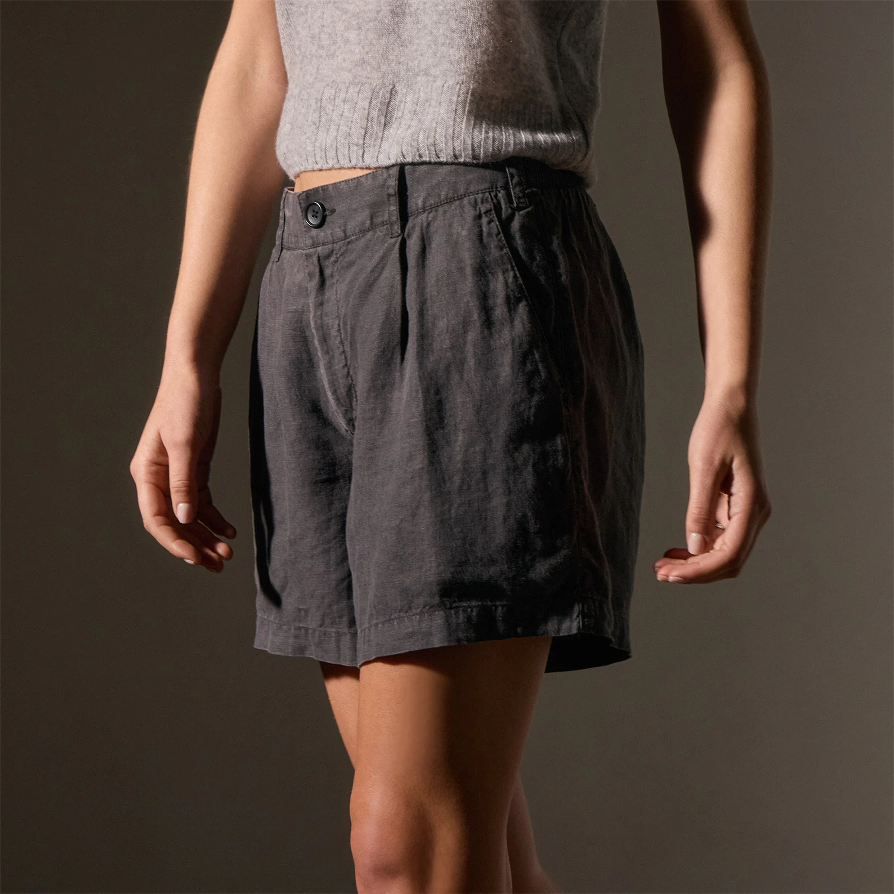 Linen Pleated Short - Magma Pigment - Image 2
