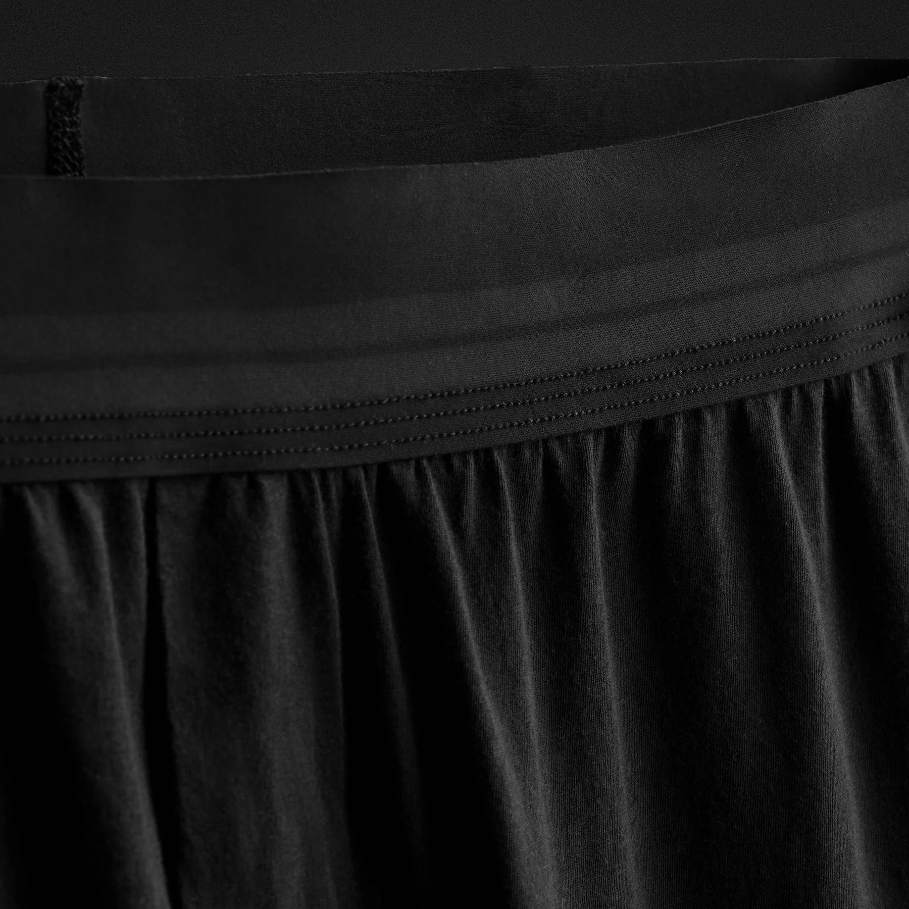 Luxe Lotus Relaxed Fit Boxer Short - Black - Image 5