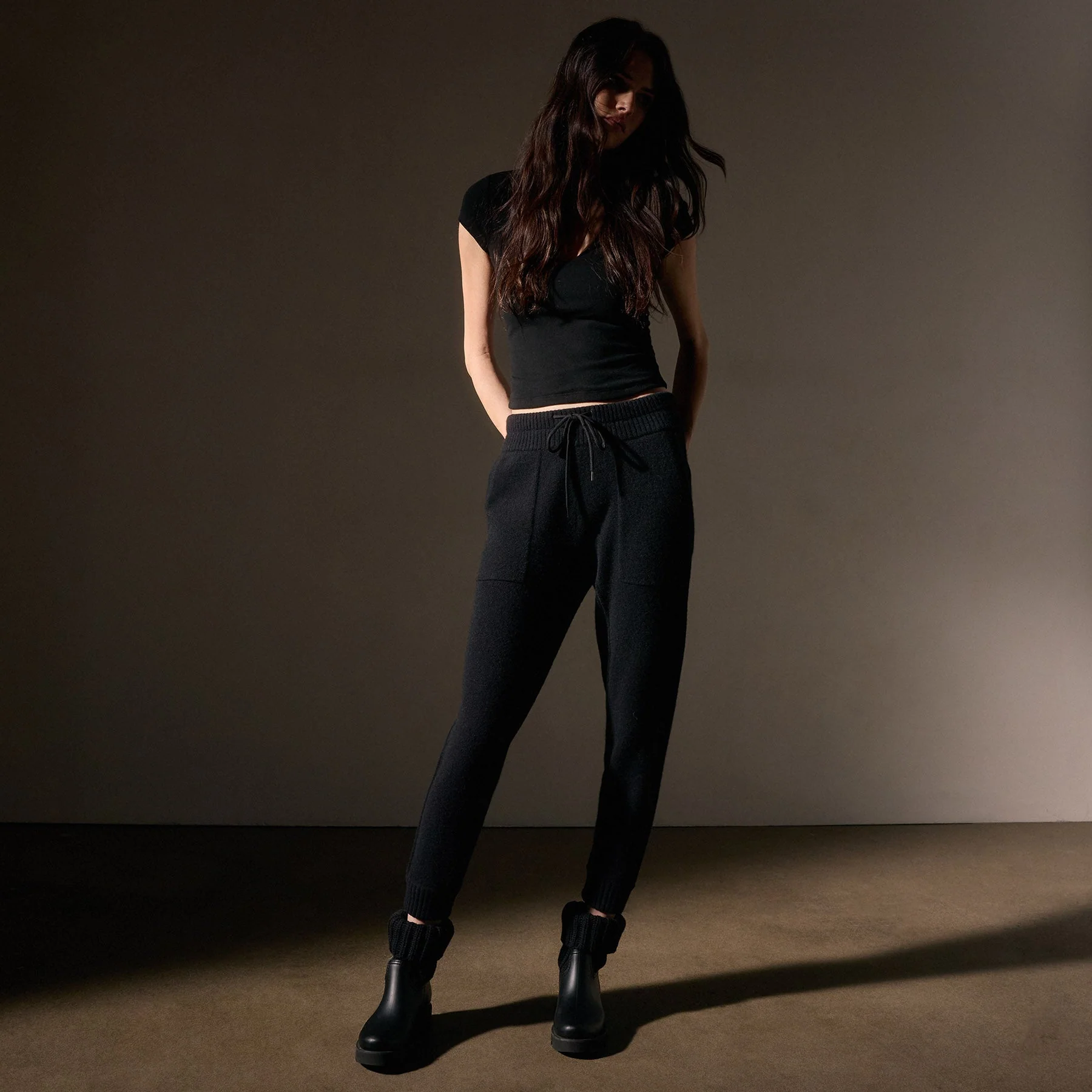 Recycled Cashmere Casual Pant - Black - Image 4