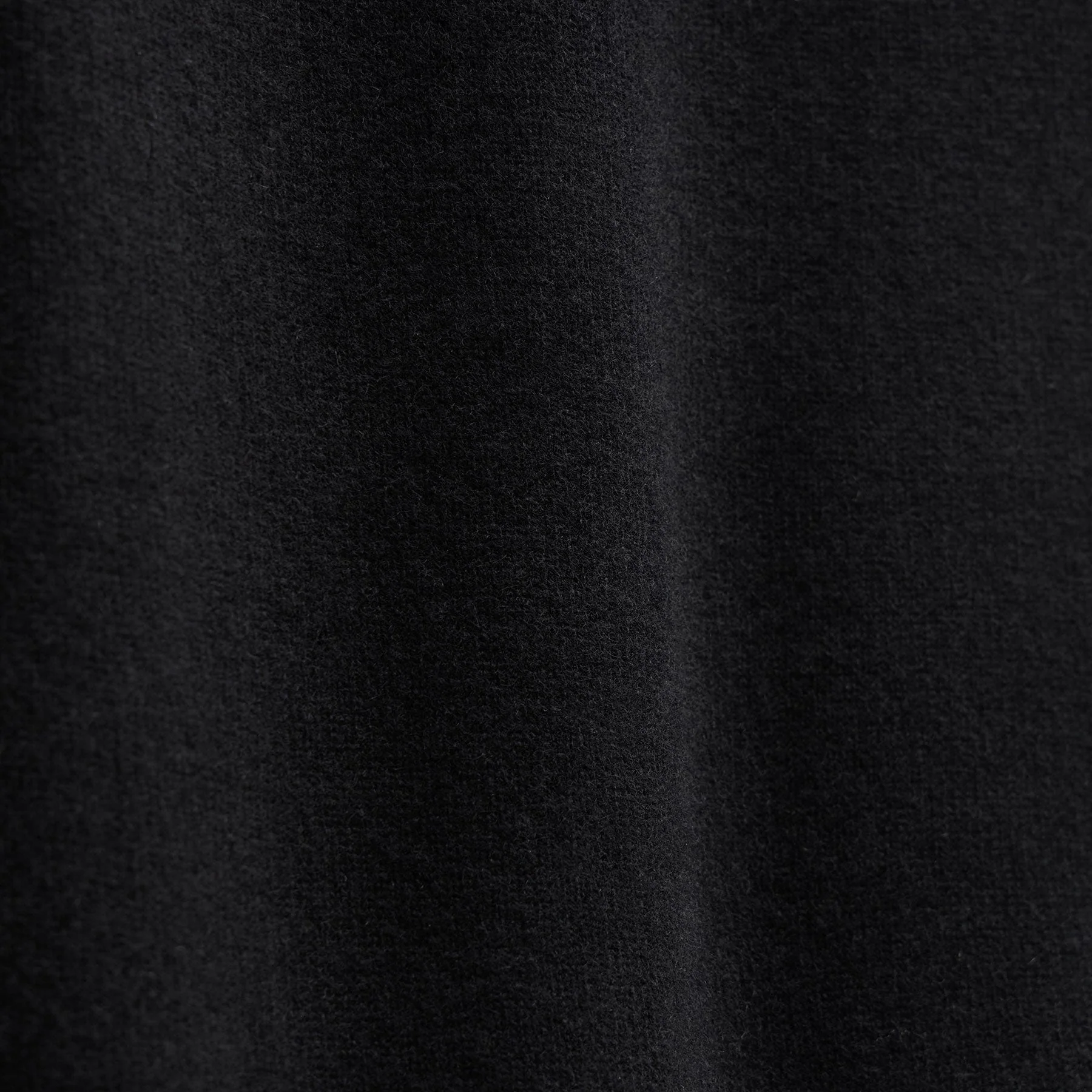 Recycled Cashmere Crew Sweater - Black - Image 7
