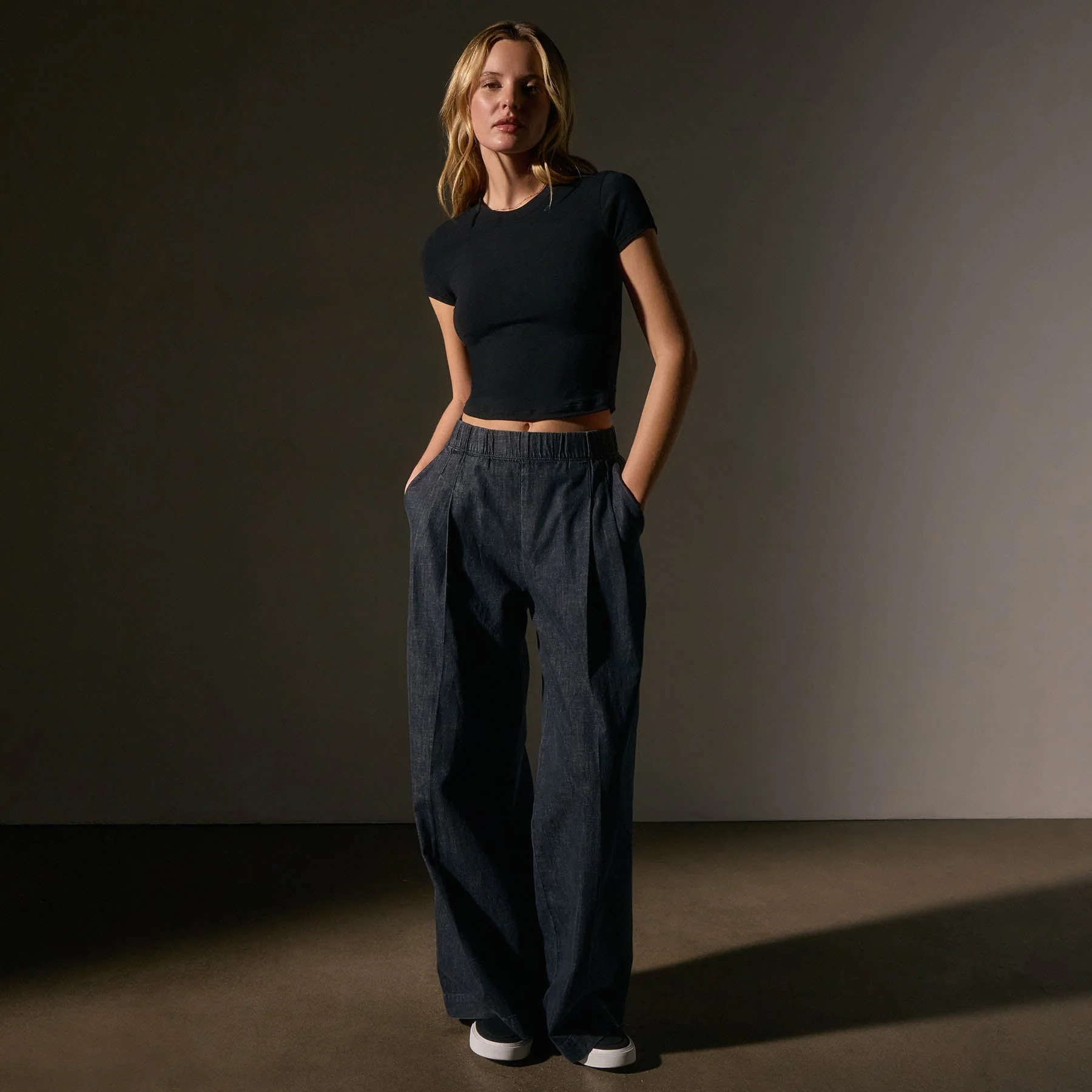 Short Sleeve Cropped Tee - Black - Image 3