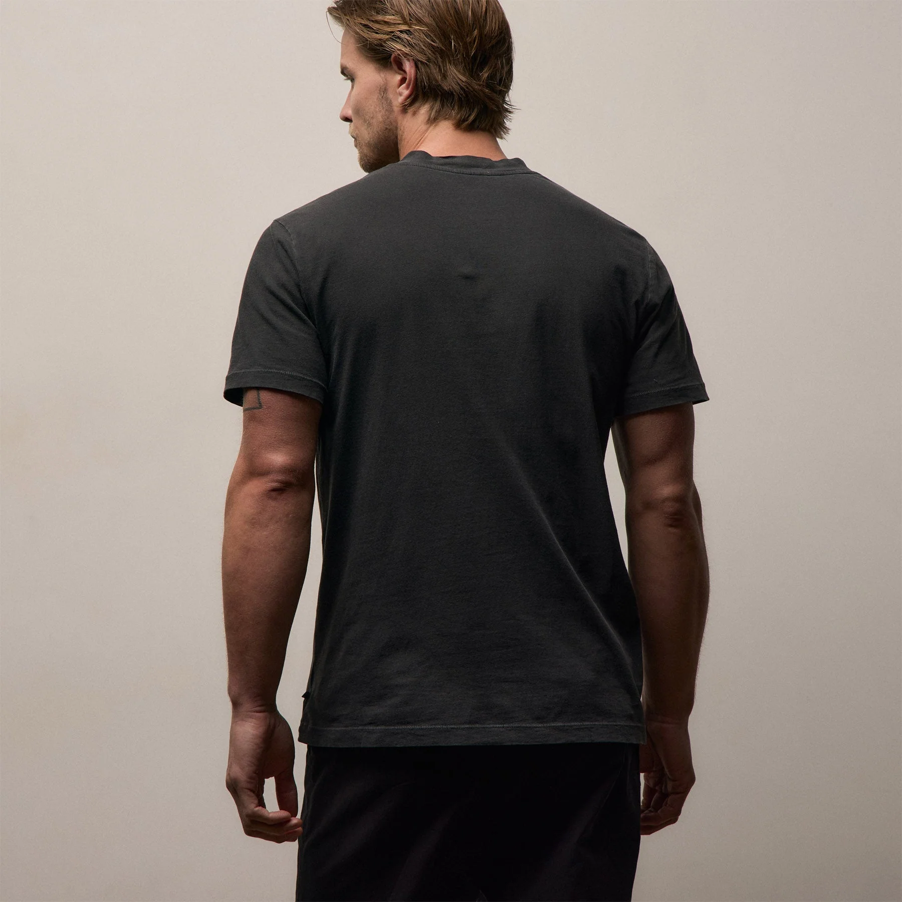 Short Sleeve V Neck - Carbon Pigment - Image 5