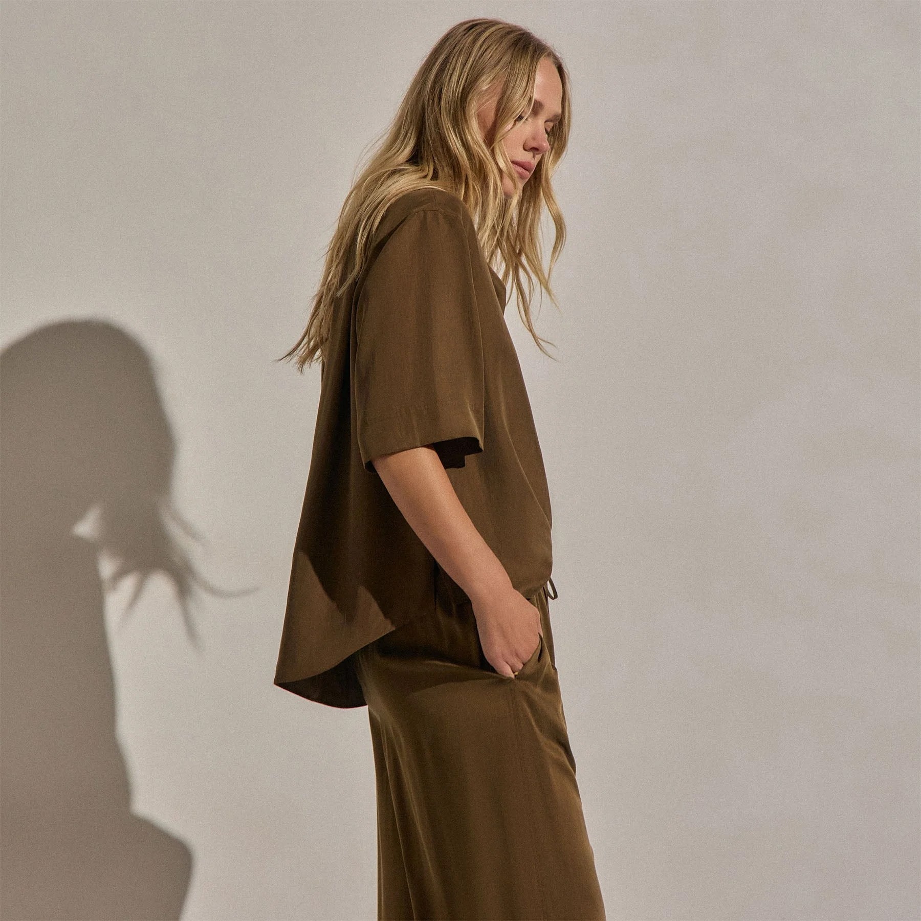 Silk Short Sleeve Shirt - Cocoa - Image 10