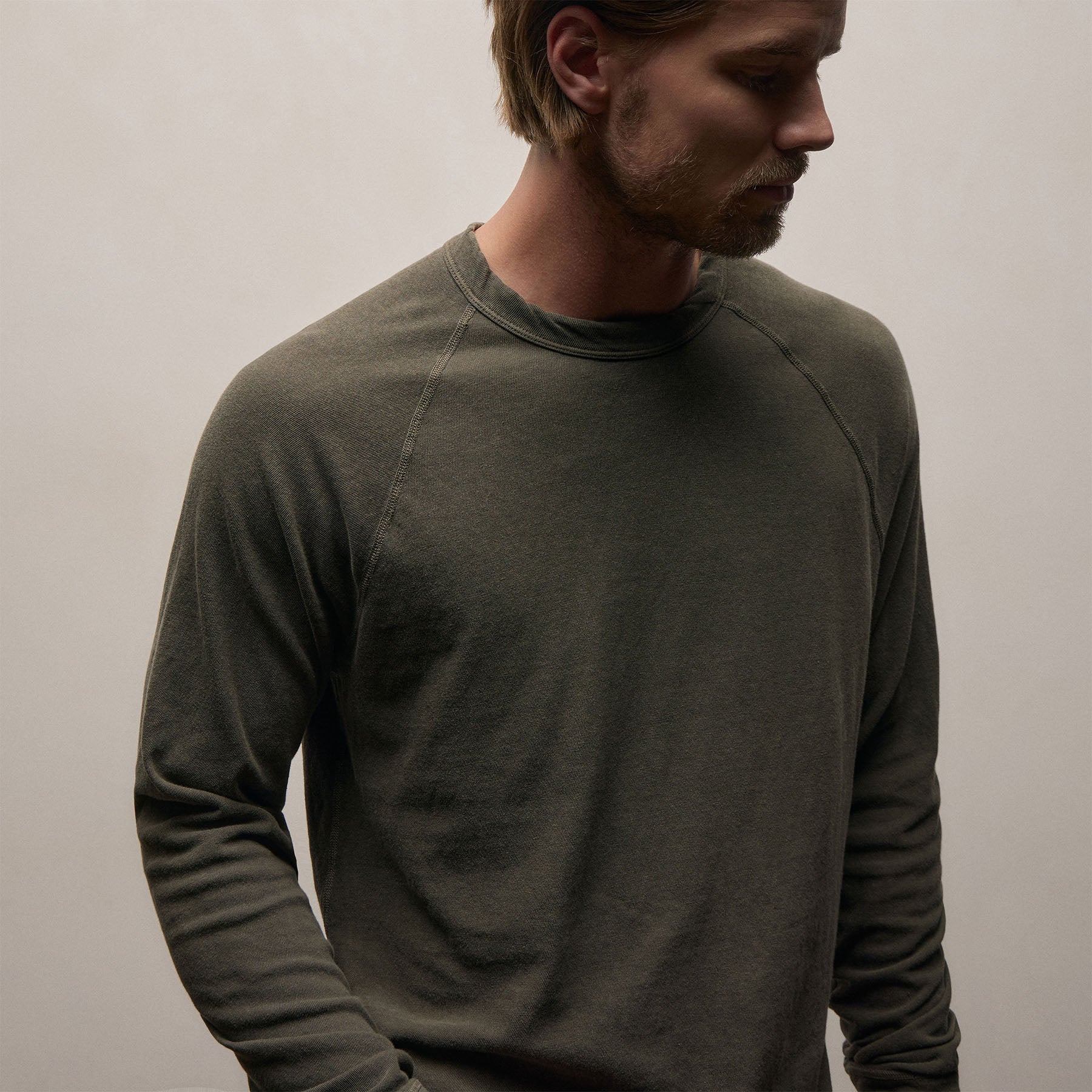 Slub Jersey Long Sleeve Raglan Crew - Army Green Pigment - Image 3