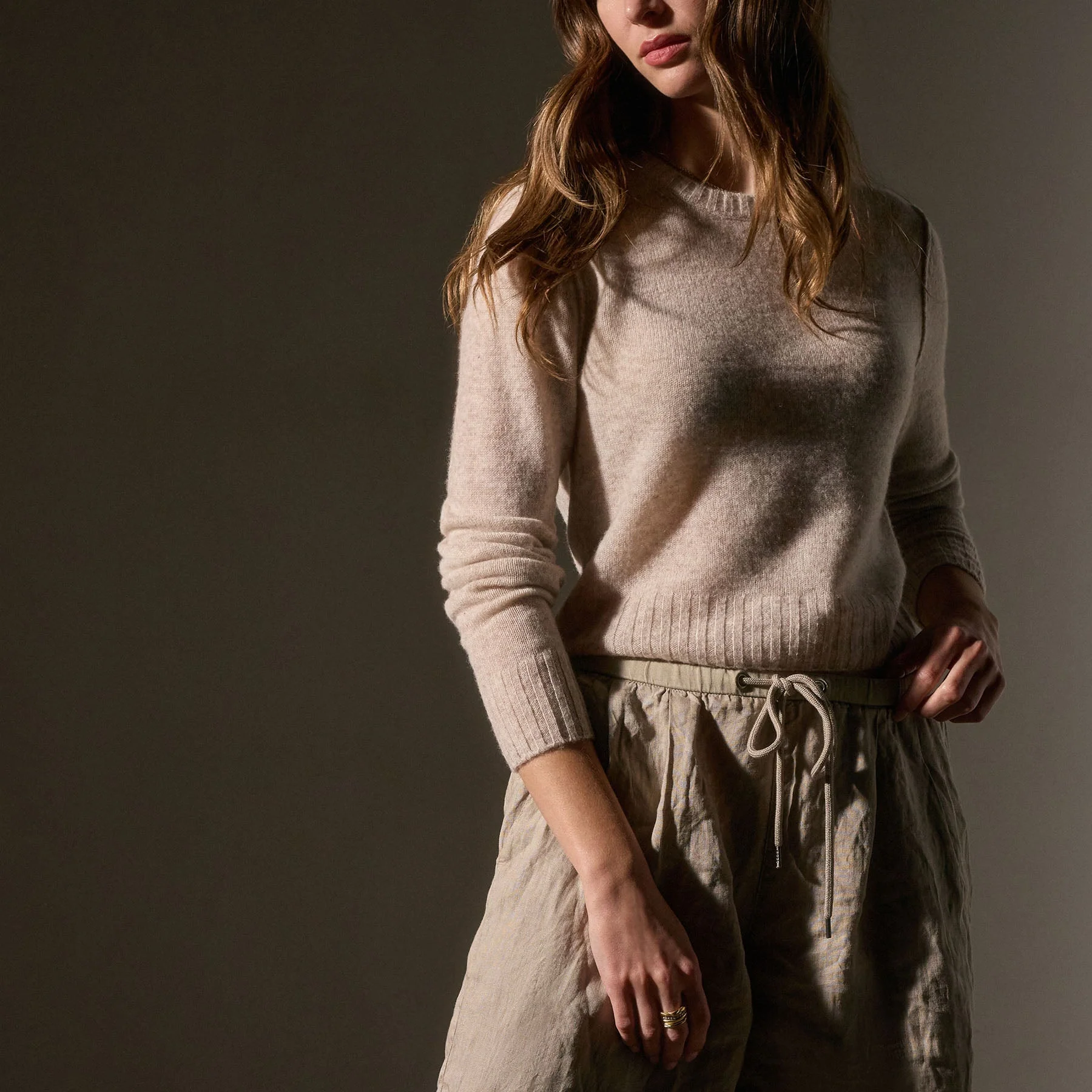 Soft Featherweight Cashmere Cropped Sweater - Light Beige - Image 2