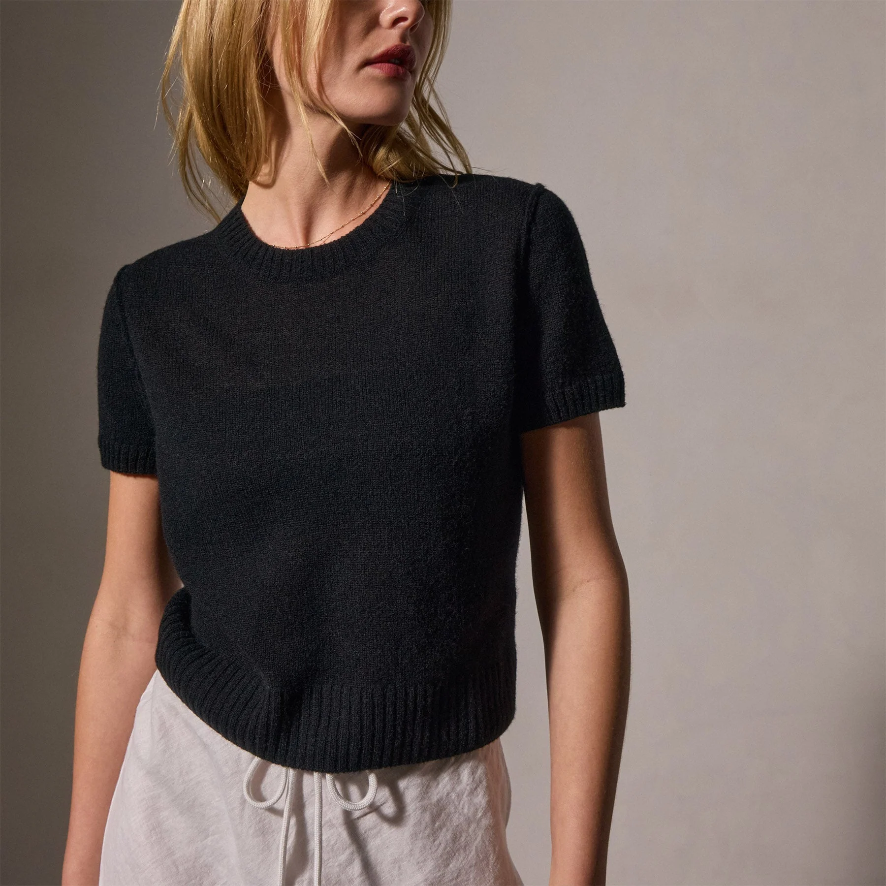 Soft Featherweight Cashmere Short Sleeve - Black - Image 2