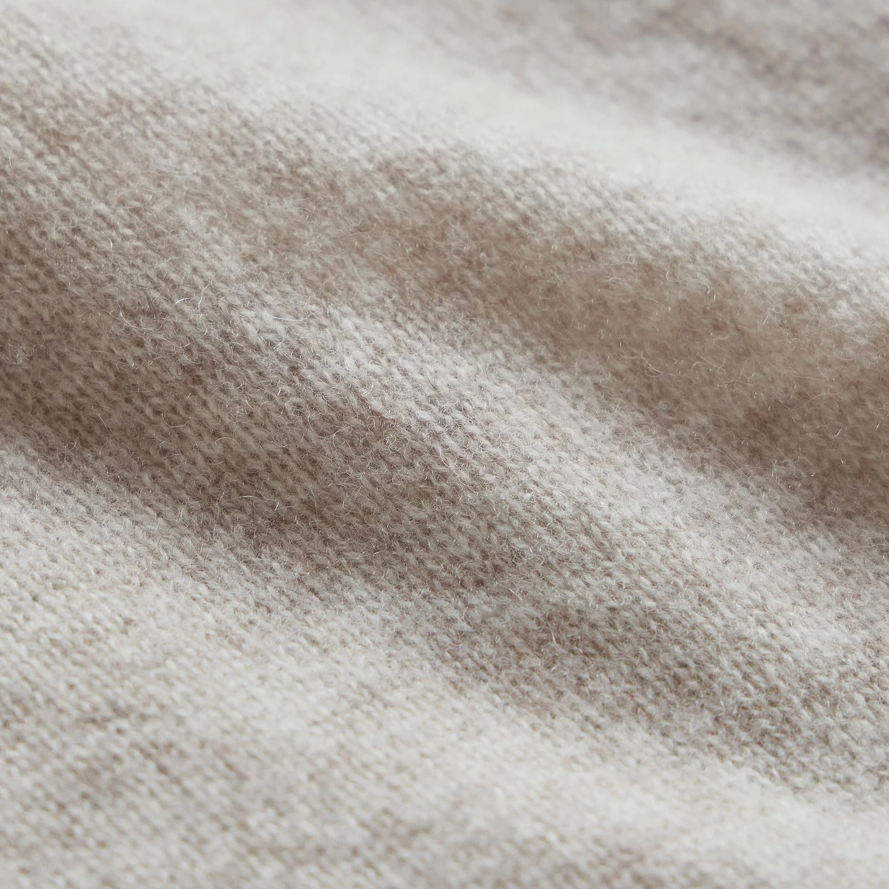 Soft Featherweight Cashmere V Neck - Light Beige - Image 4