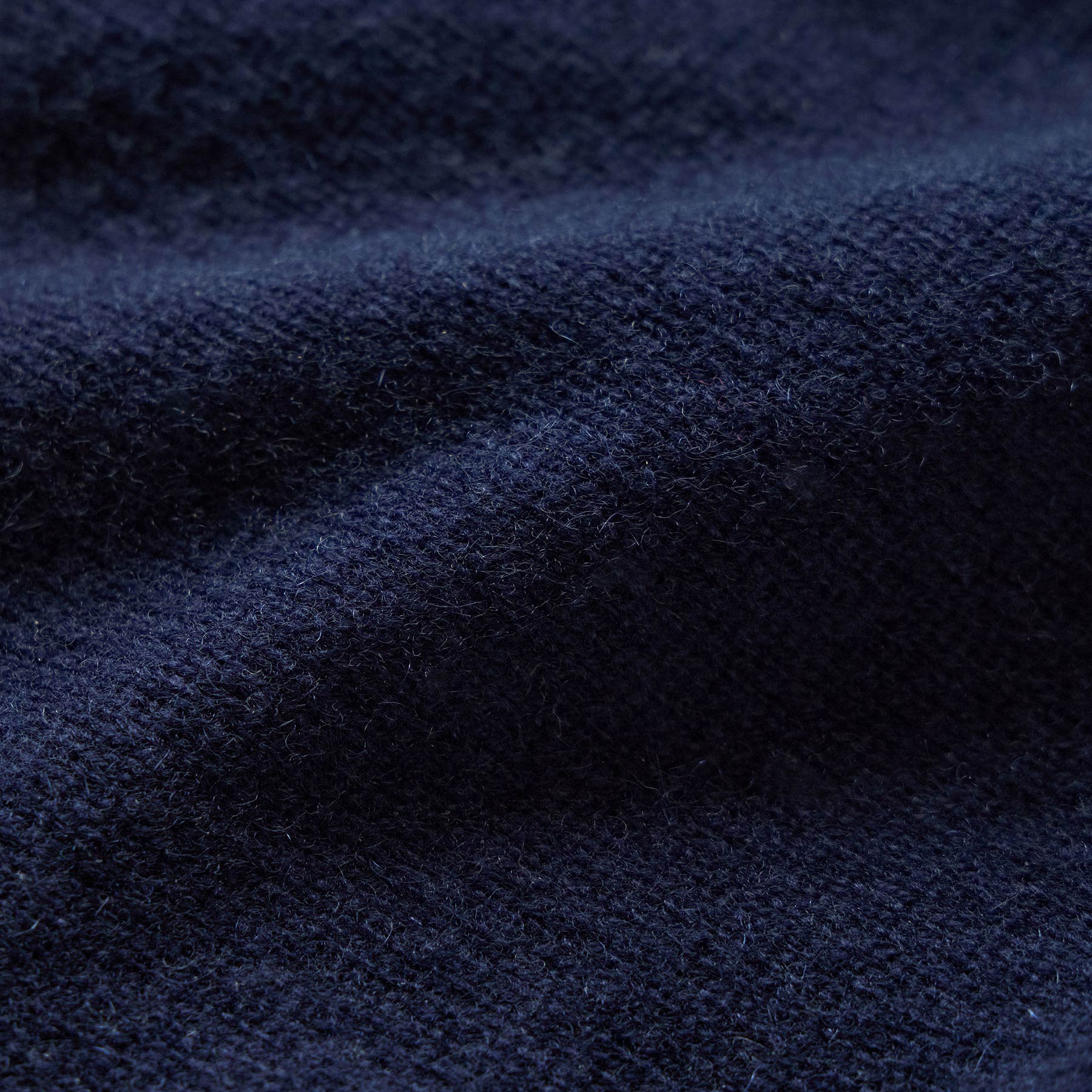 Soft Featherweight Cashmere V Neck - Navy - Image 5