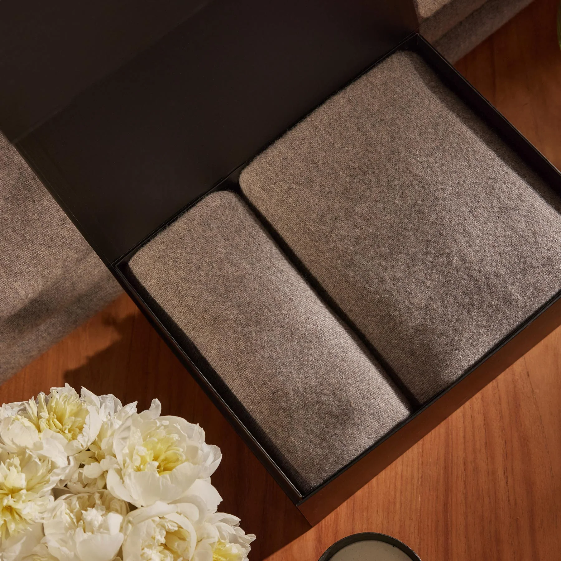 Solid Cashmere Blanket Gift Box - Taupe Melange - Image 2