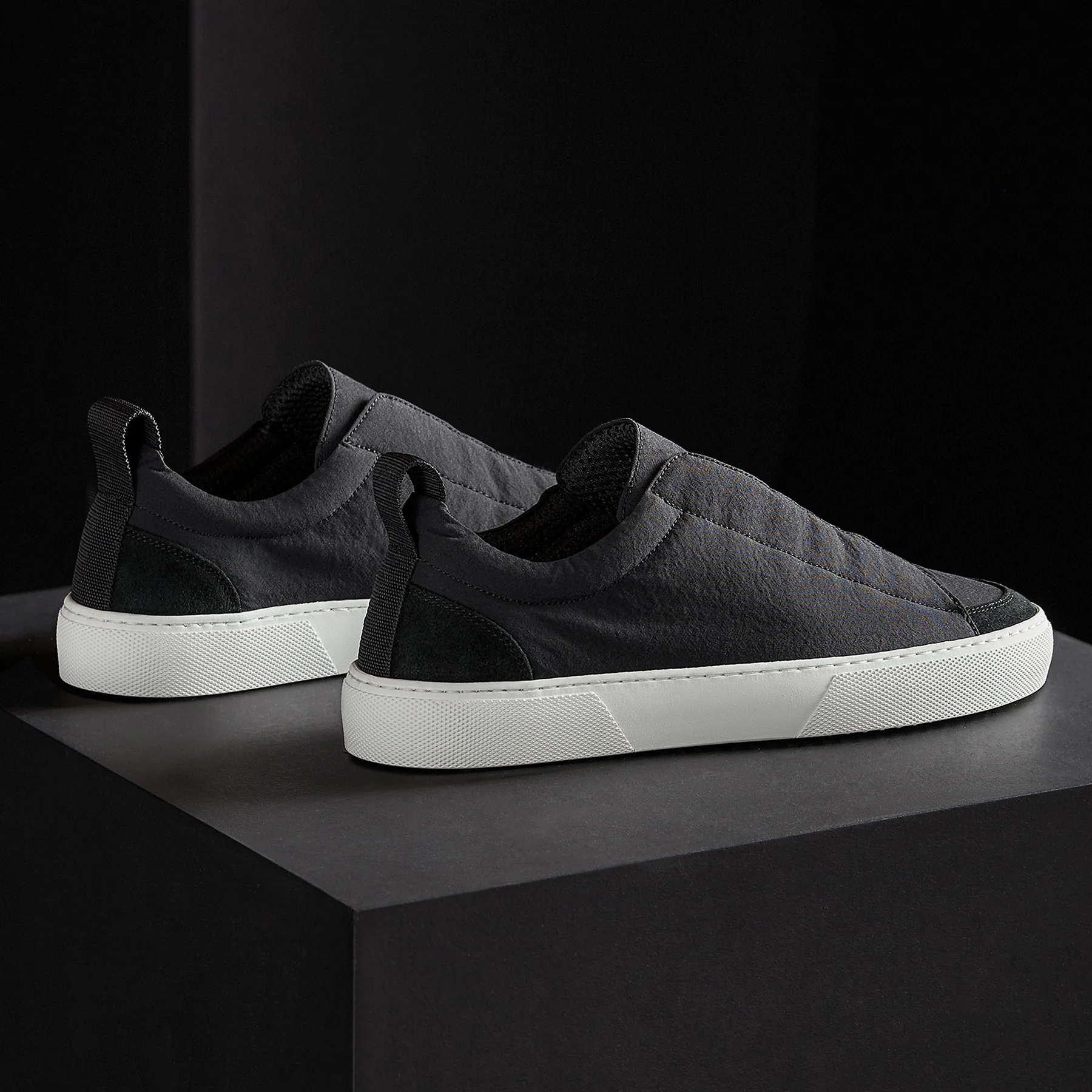 Women's Solstice Low Top Skate Sneaker - Black/Black - Image 4