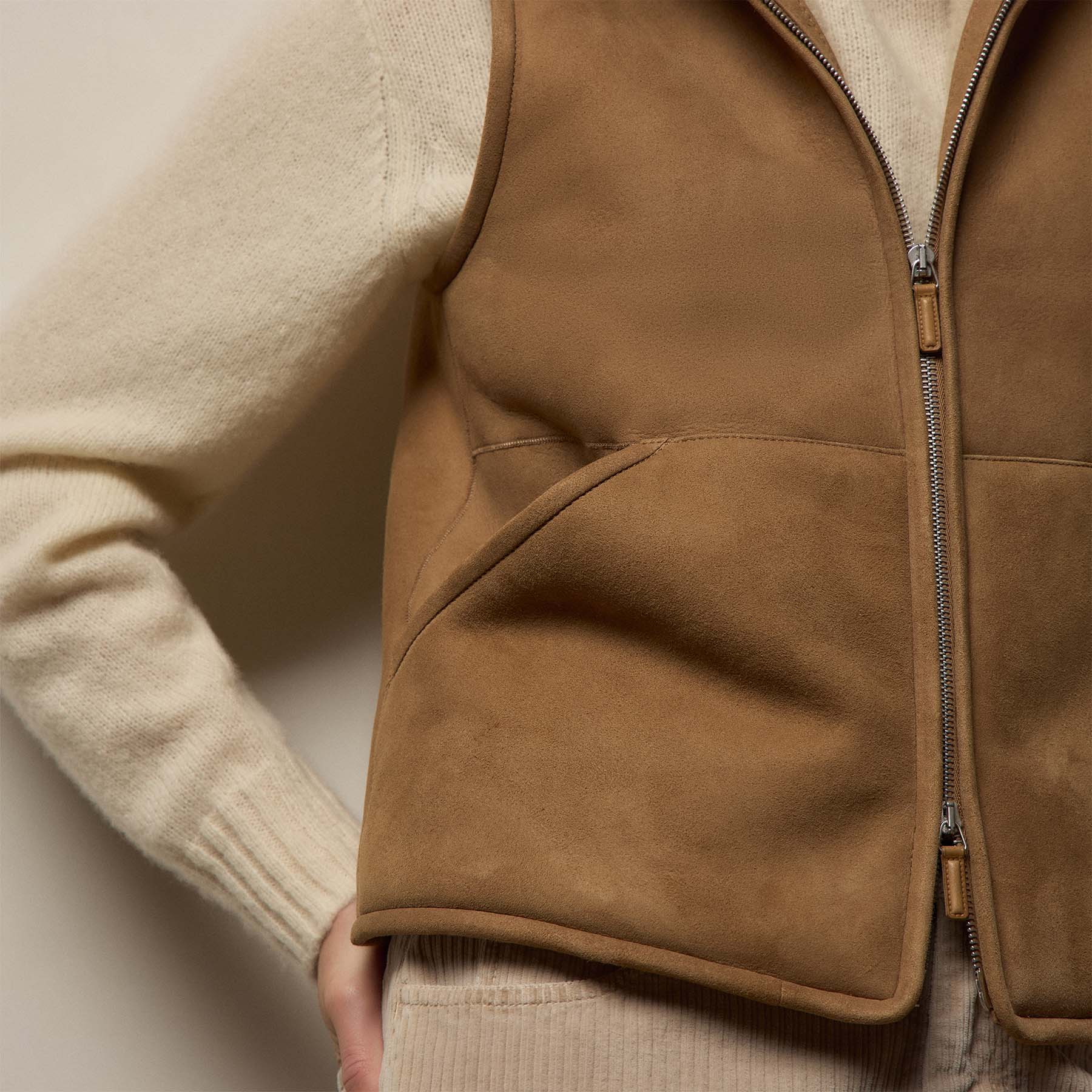 Suede Shearling Vest - Caramel - Image 6