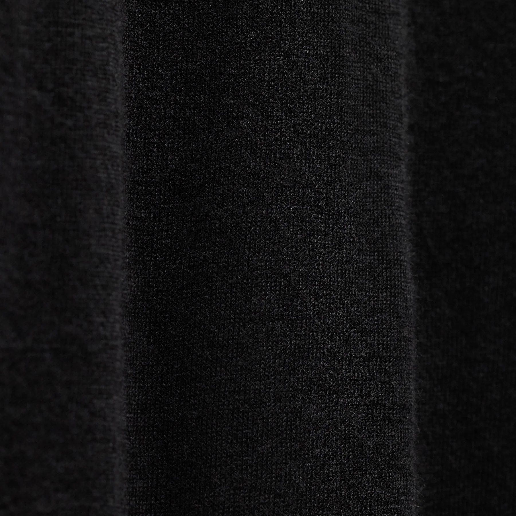 Ultrafine Cashmere Tipped Crew - Black/Charcoal - Image 9